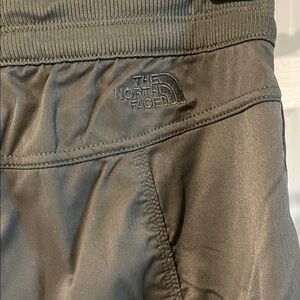 North Face Aphrodite 2.0 Hiking Joggers